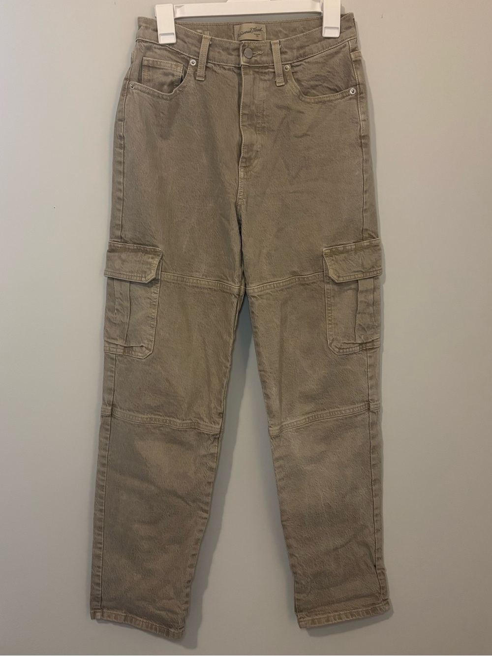 Universal Thread High Rise 90s Straight Cargo Jeans Taupe Size 4R